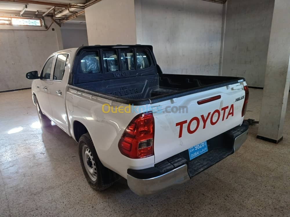 Toyota Hilux 2024 