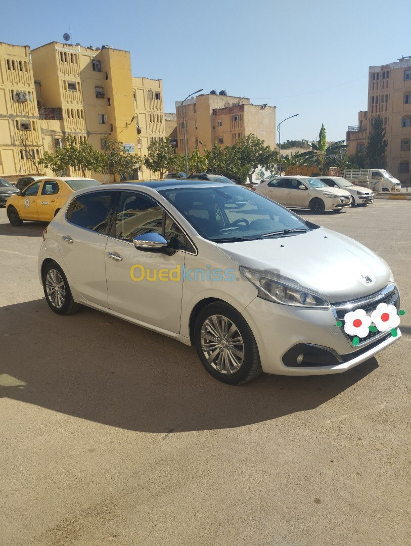 Peugeot 208 2016 Allure Facelift