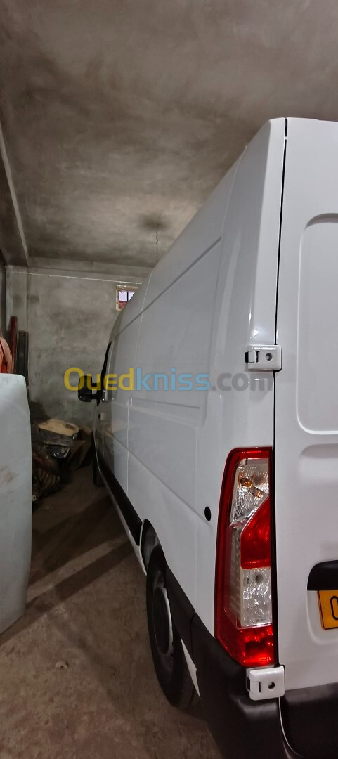 Renault Master 2023 