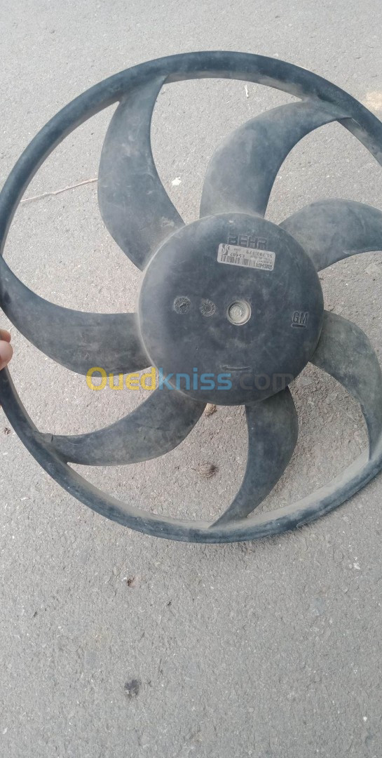 Ventilateur opel corsa D