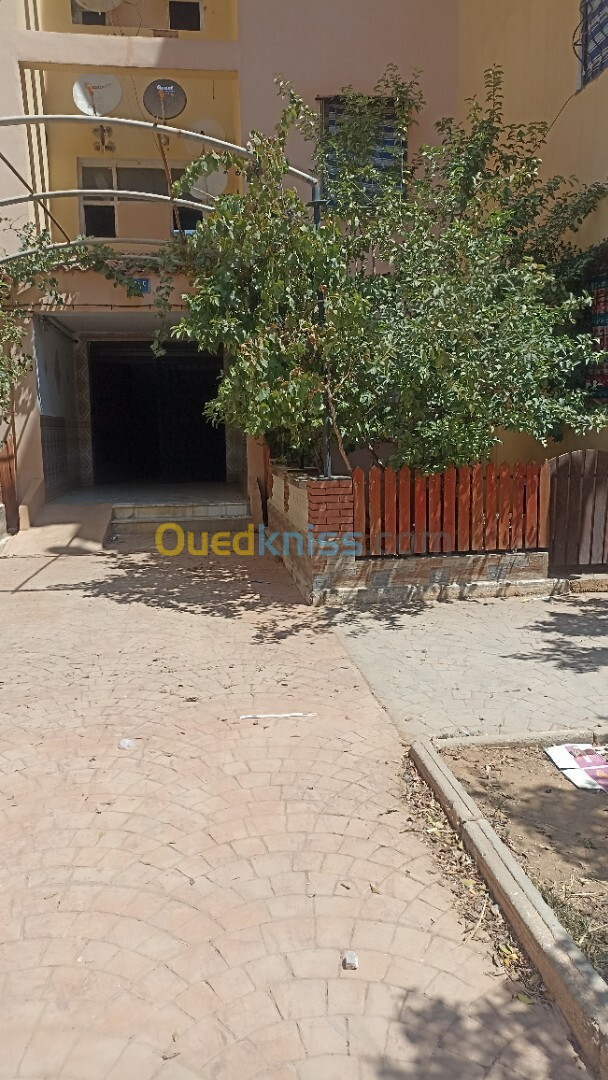 Vente Appartement F3 Aïn Defla Sidi lakhdar