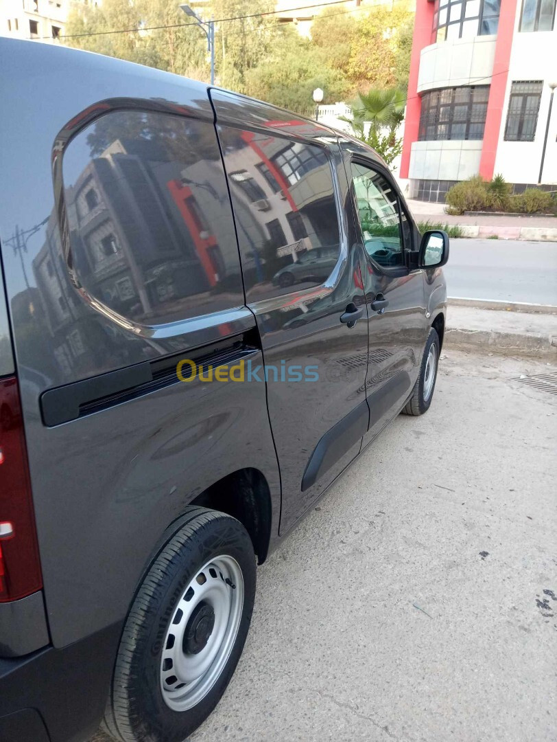 Fiat Doblo 2024 Utilitaire italien