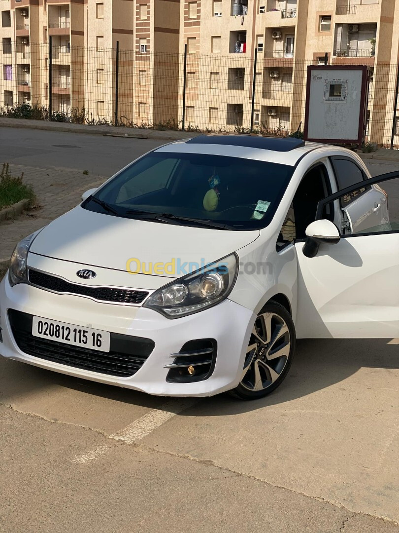 Kia Rio 5 portes 2015 Funny Facelift 