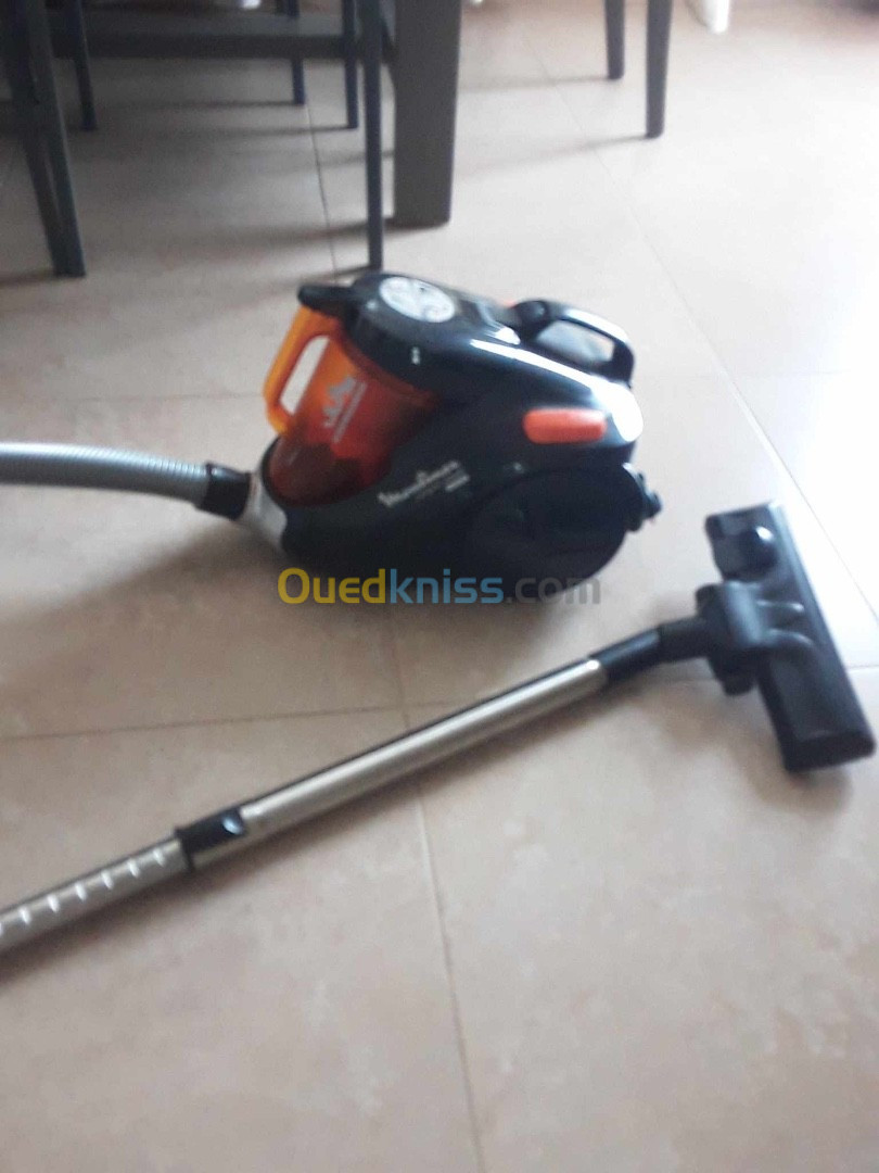 Aspirateur Moulinex 