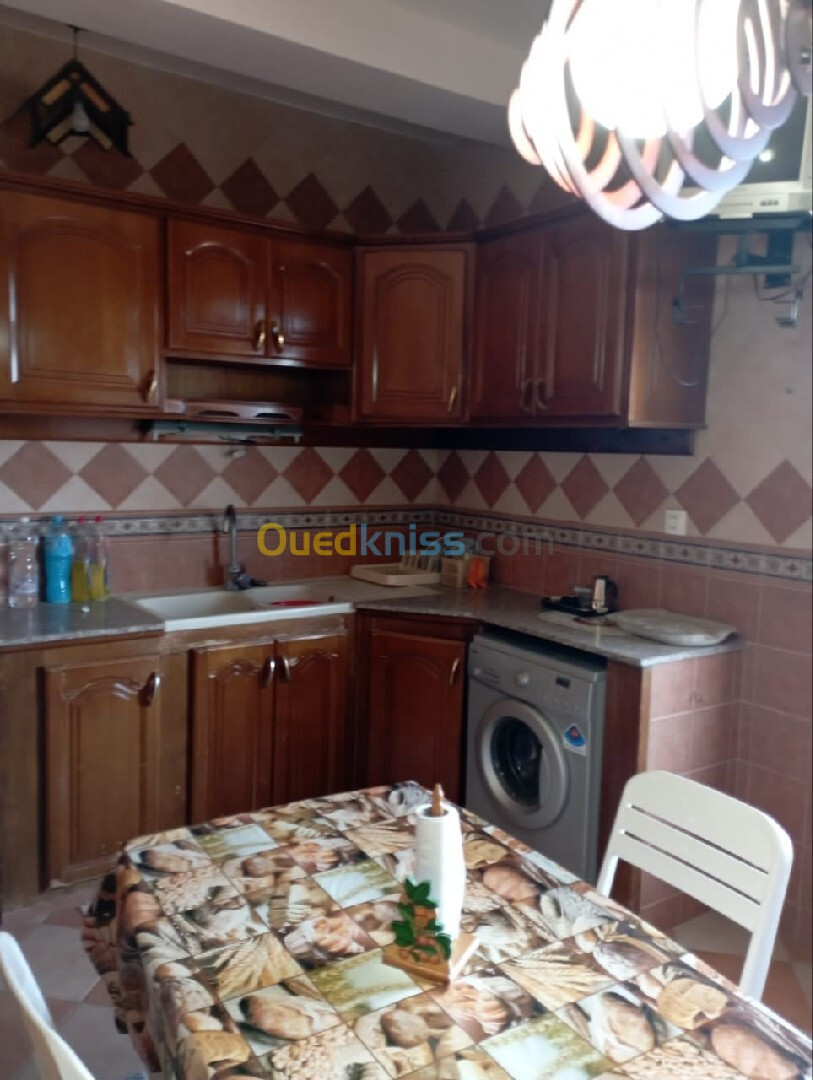 Location Niveau De Villa F3 Alger Souidania