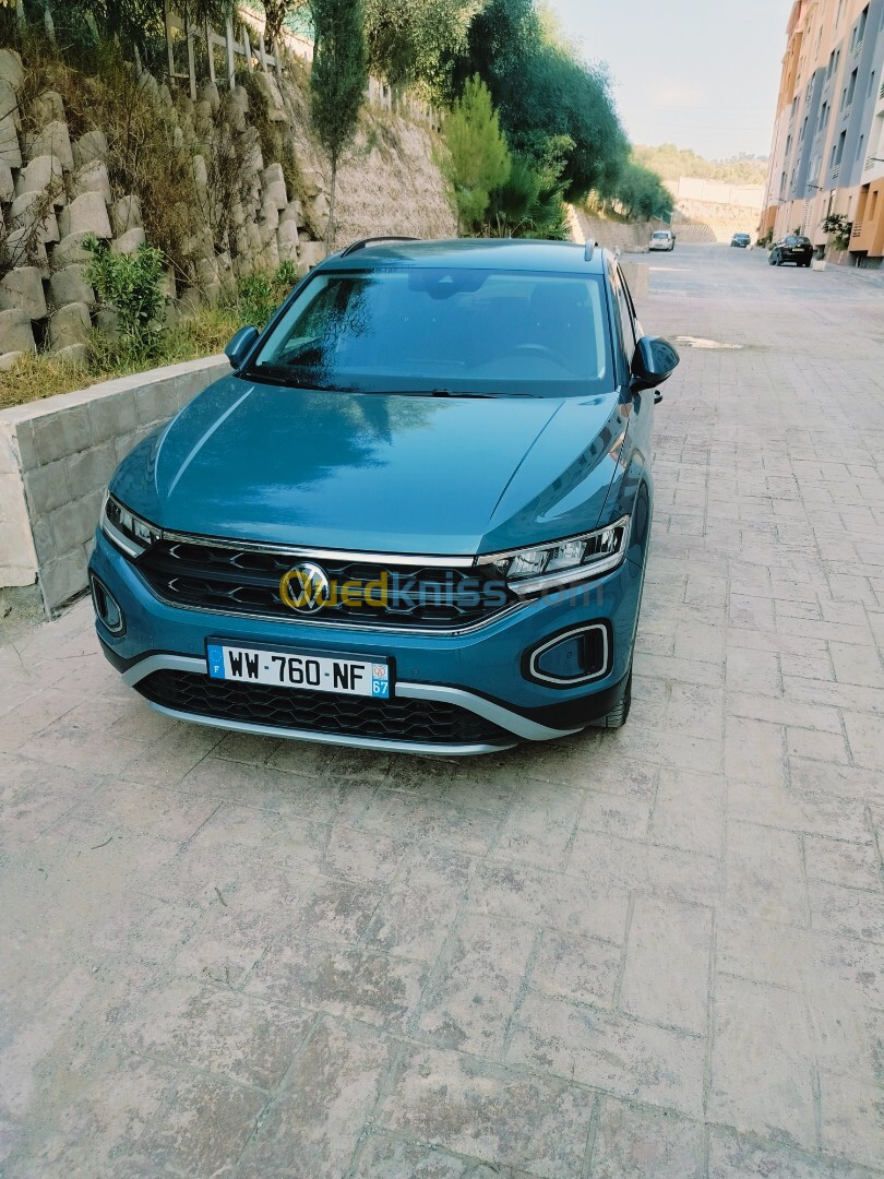 Volkswagen T-Roc 2023 Life +++