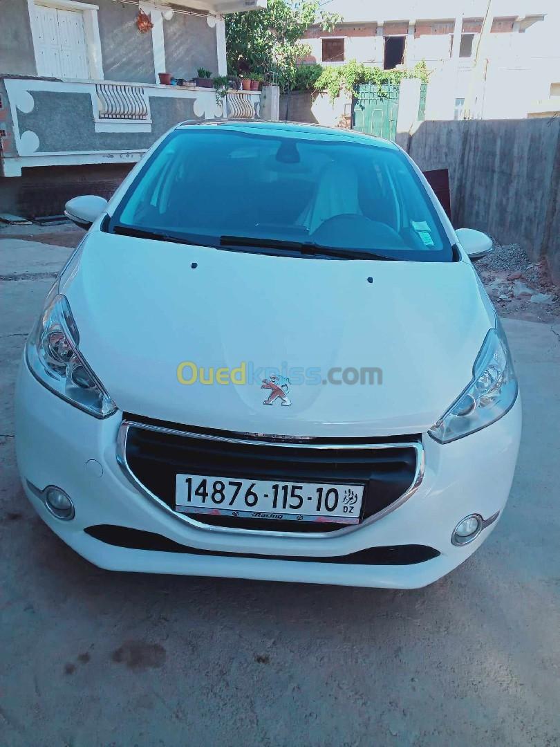 Peugeot 208 2015 Allure