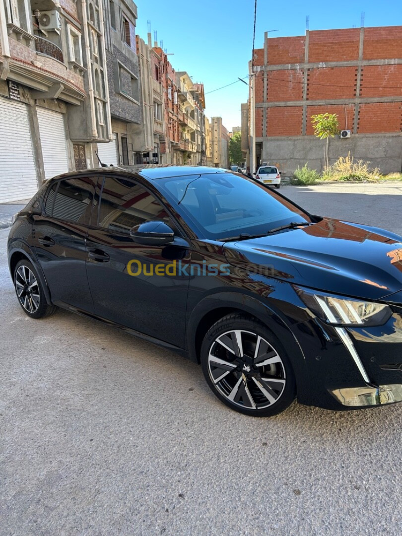 Peugeot 208 2022 GT Line