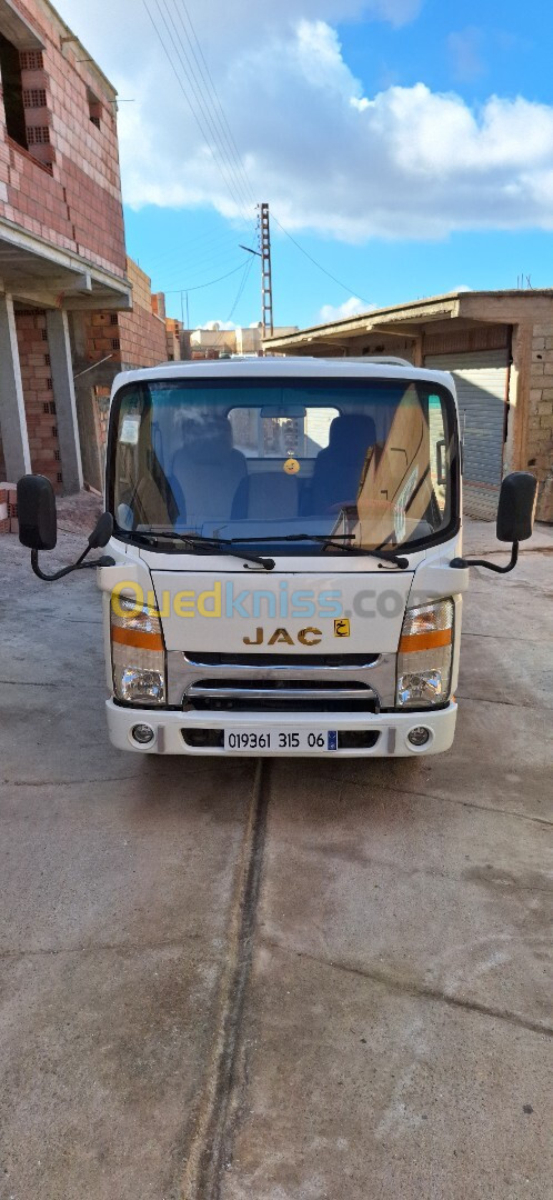 JAC 1040 2015