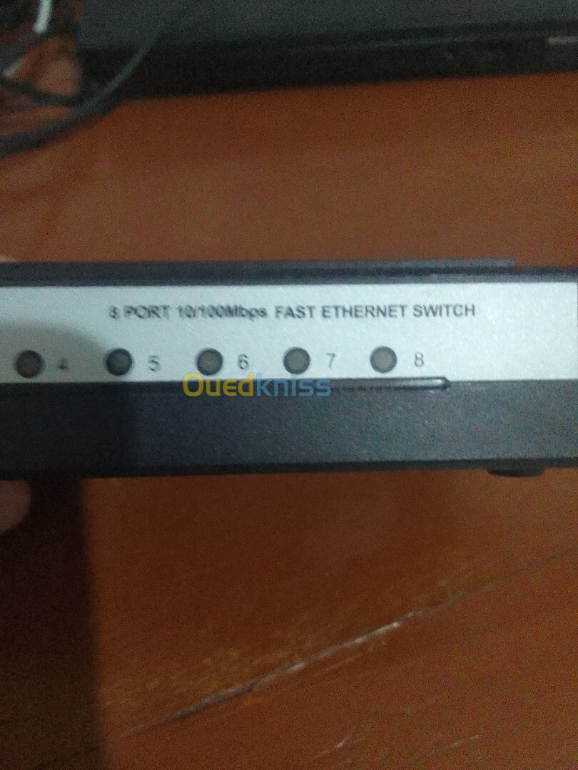 Switch 8 port 10/100Mbt