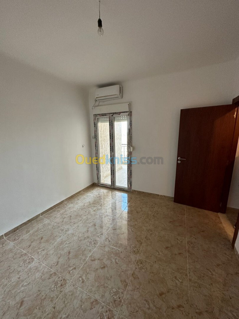 Location Appartement F4 Alger Bordj el kiffan