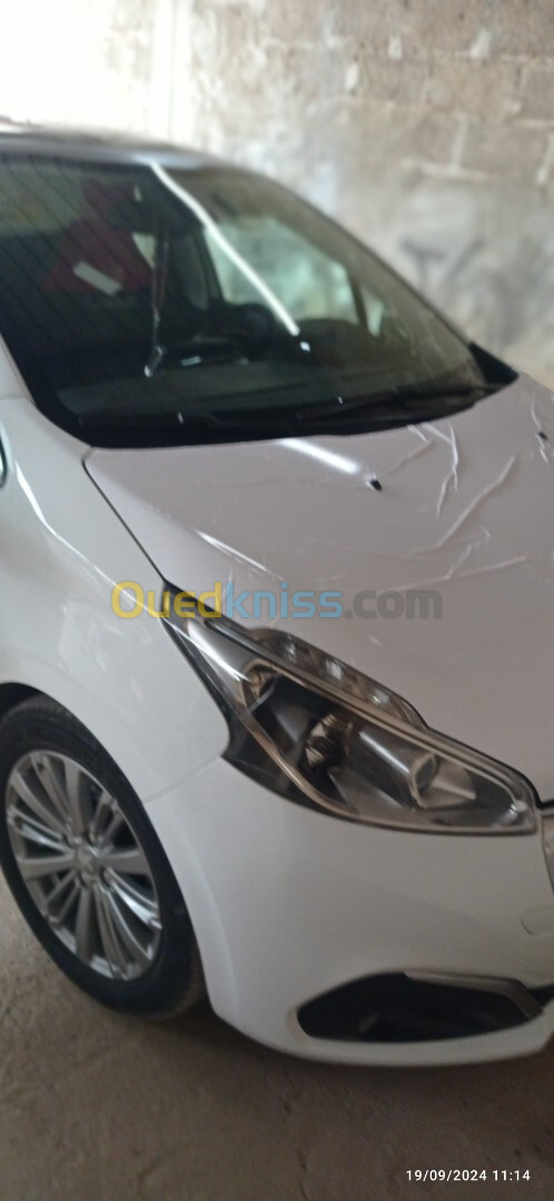 Peugeot 208 2019 A leur