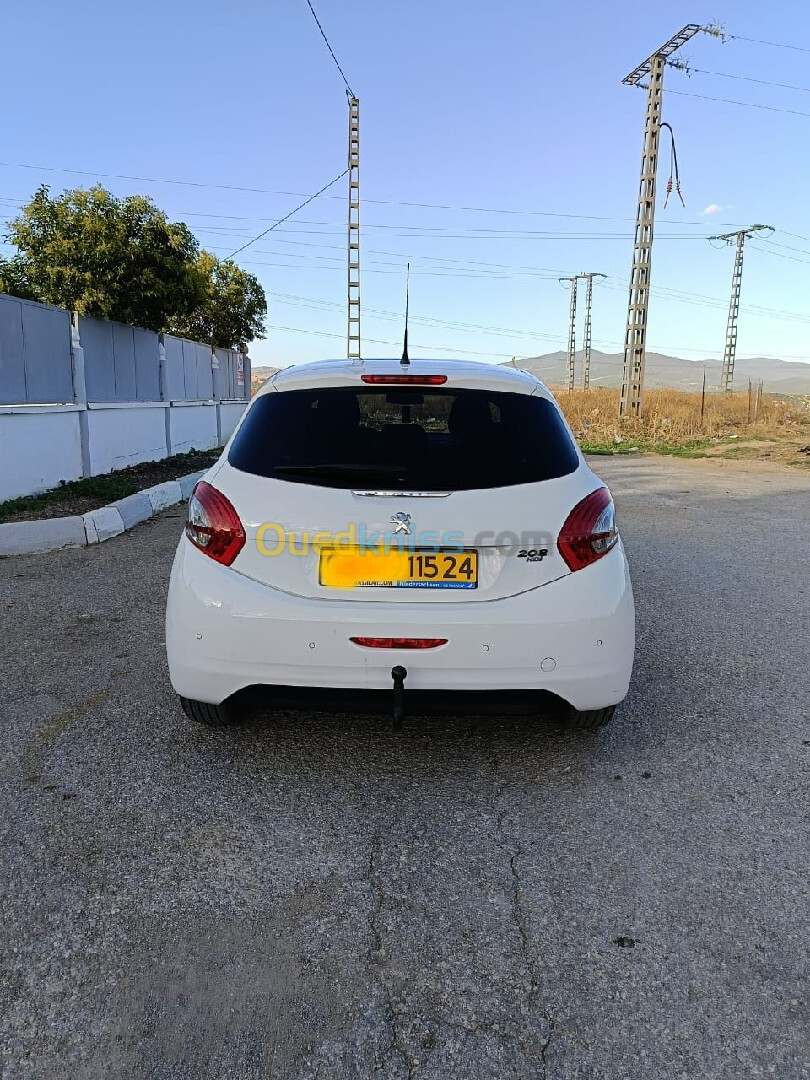 Peugeot 208 2015 208