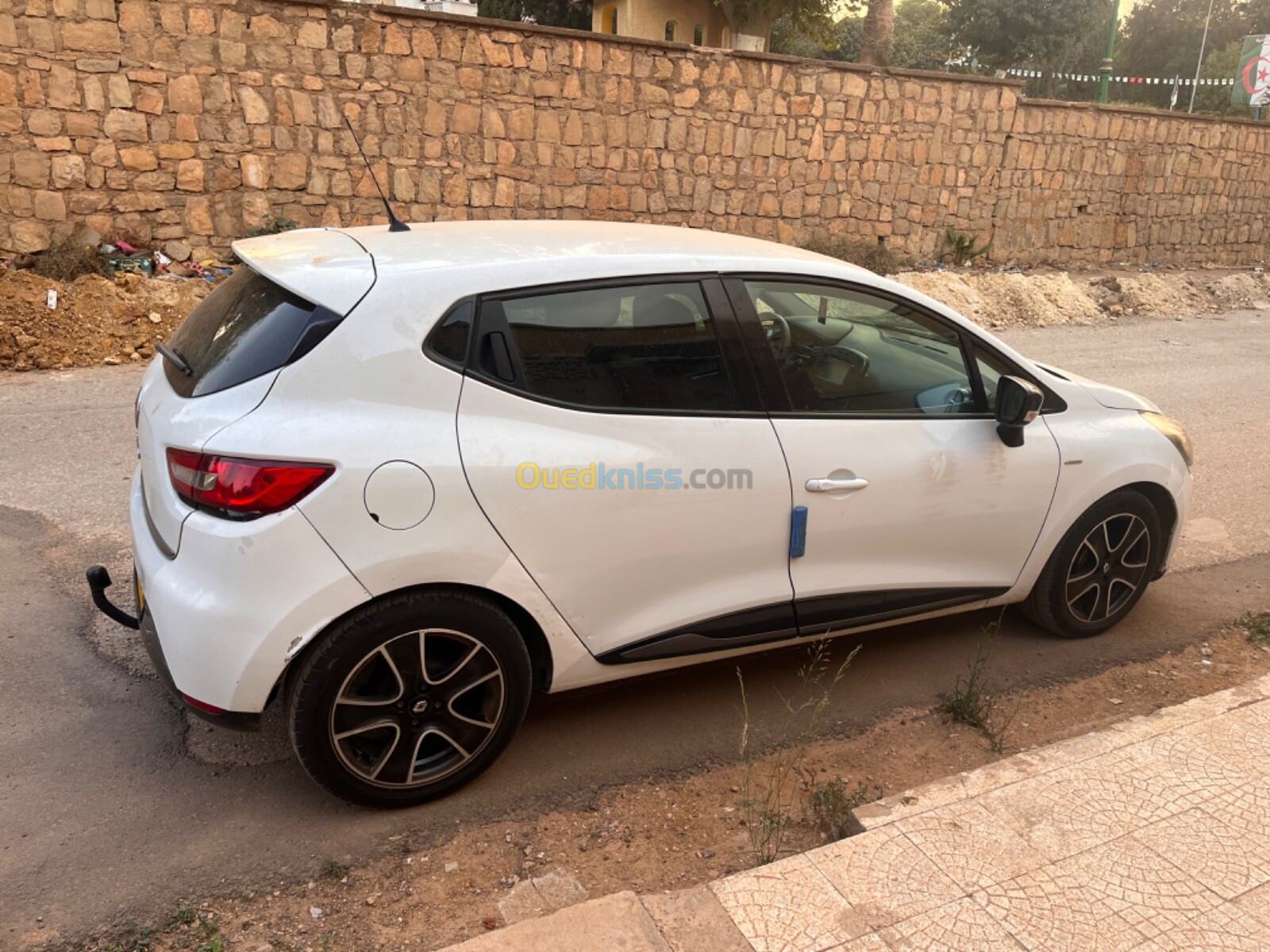 Renault Clio 4 2015 Limited 2