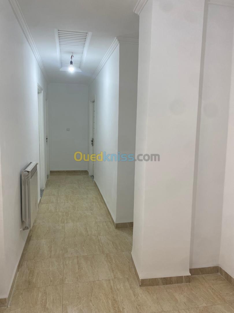 Location Appartement F4 Alger Staoueli