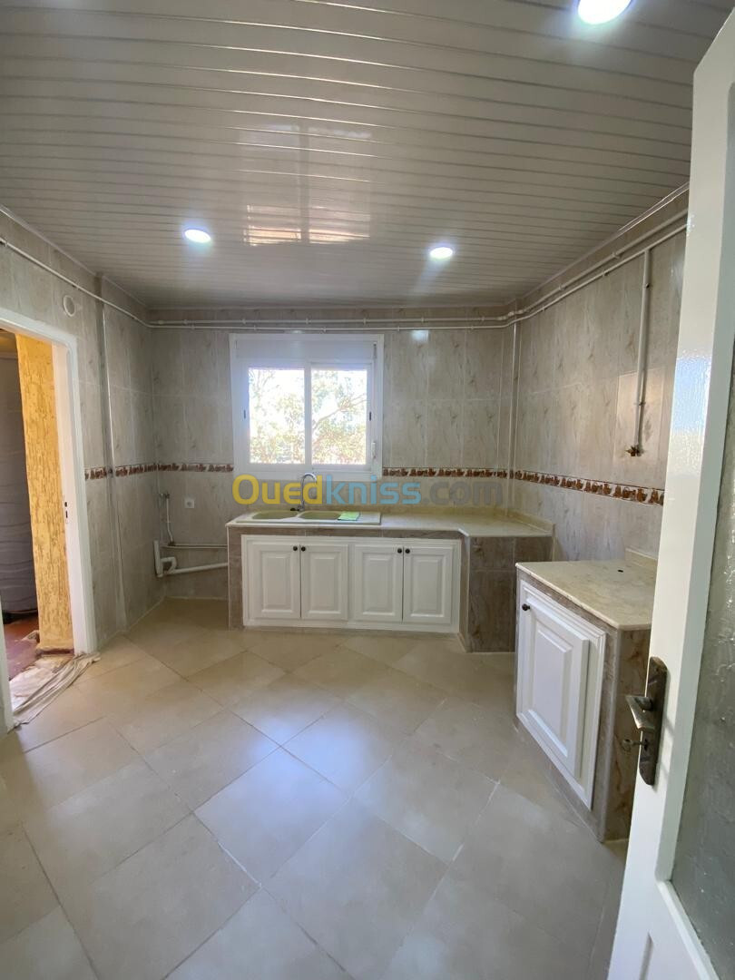 Location Appartement F4 Alger Staoueli