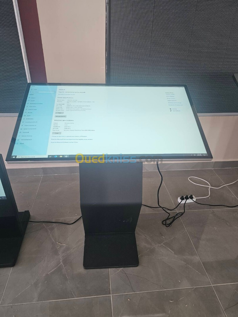 Interactive Kiosk 43inch and 55 inch