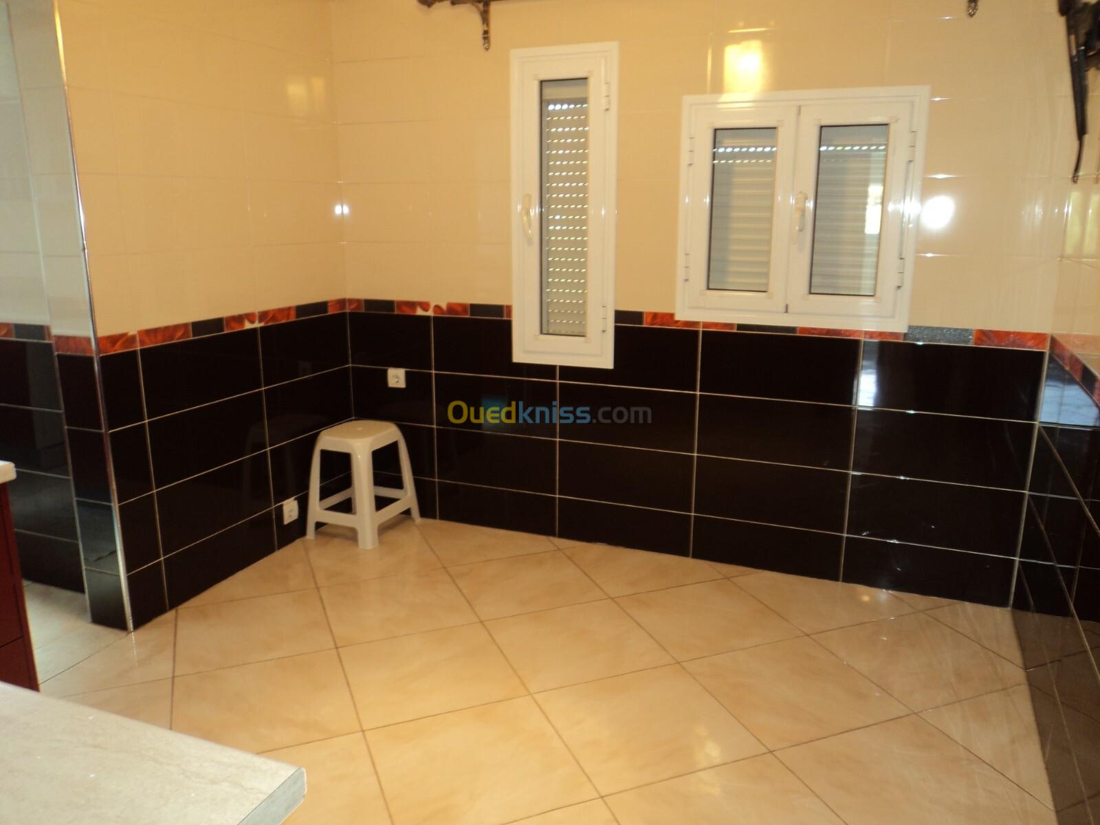 Location Appartement F4 Alger Kouba