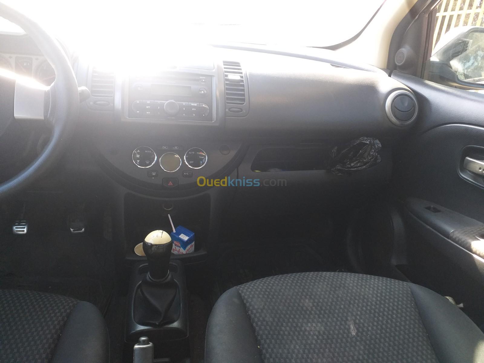 Nissan Tiida 4 portes 2006 