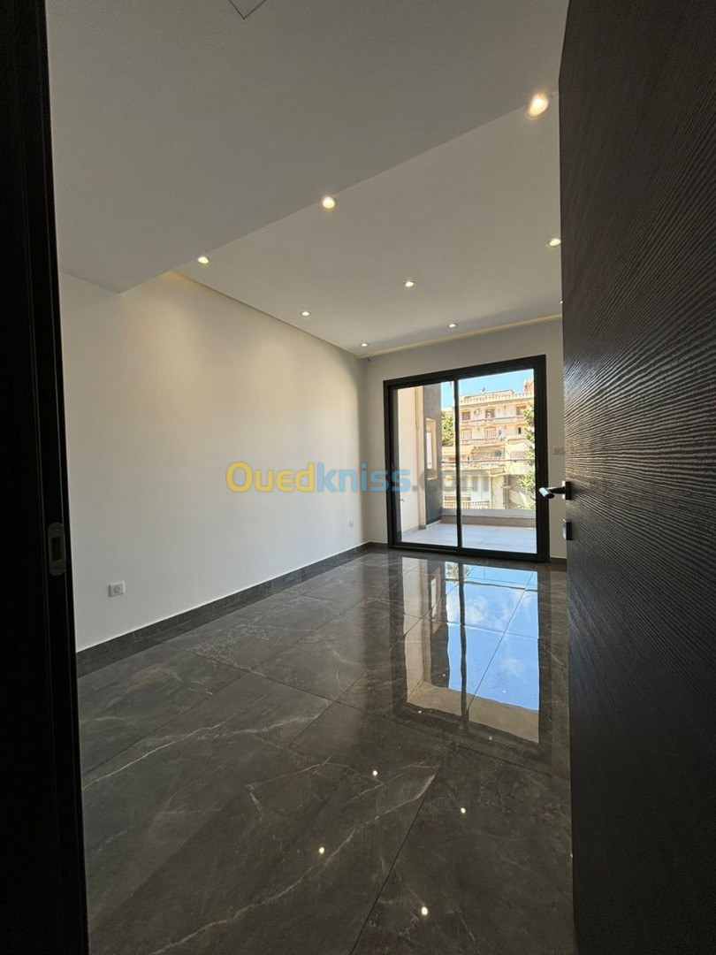 Vente Appartement F4 Alger Hydra