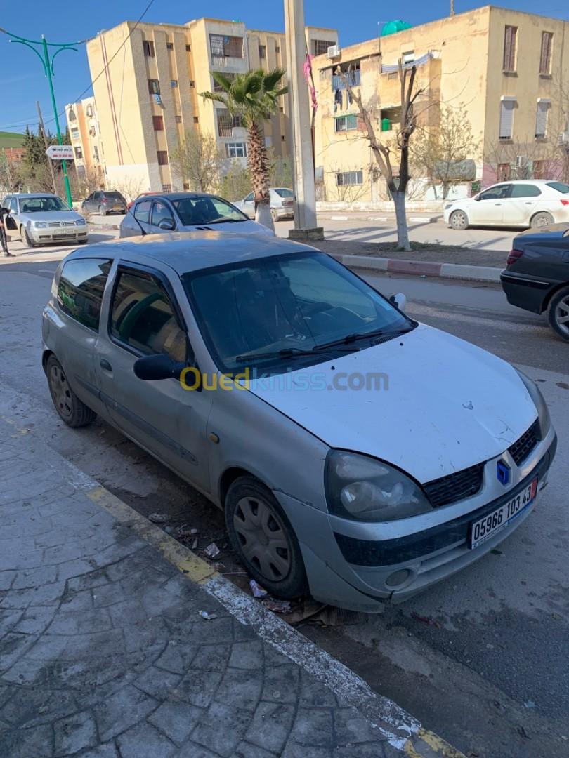 Renault Clio 2 2003 Dbana