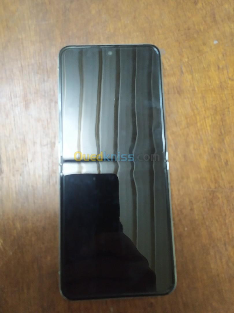 Samsung Galaxy Z Flip 5