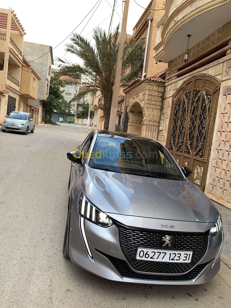 Peugeot 208 2023 GT