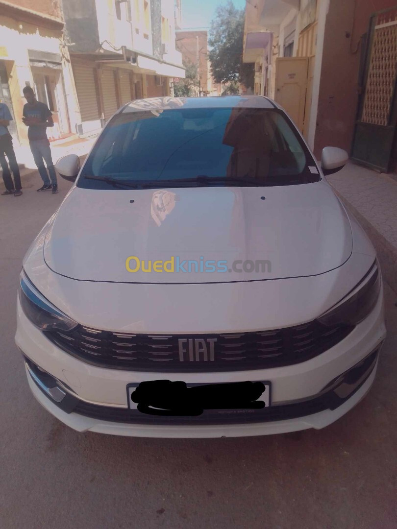 Fiat tipo 2024 