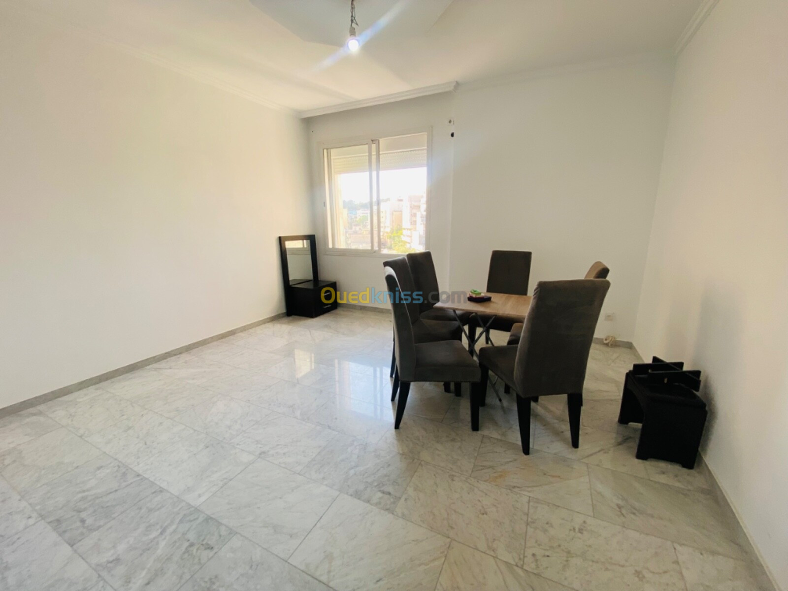 Location Appartement F4 Alger Hydra