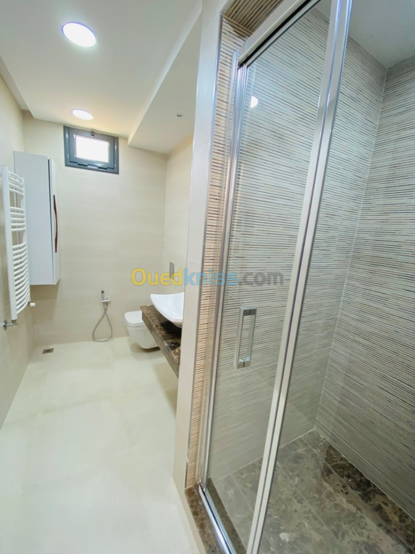 Location Appartement F4 Alger Hydra