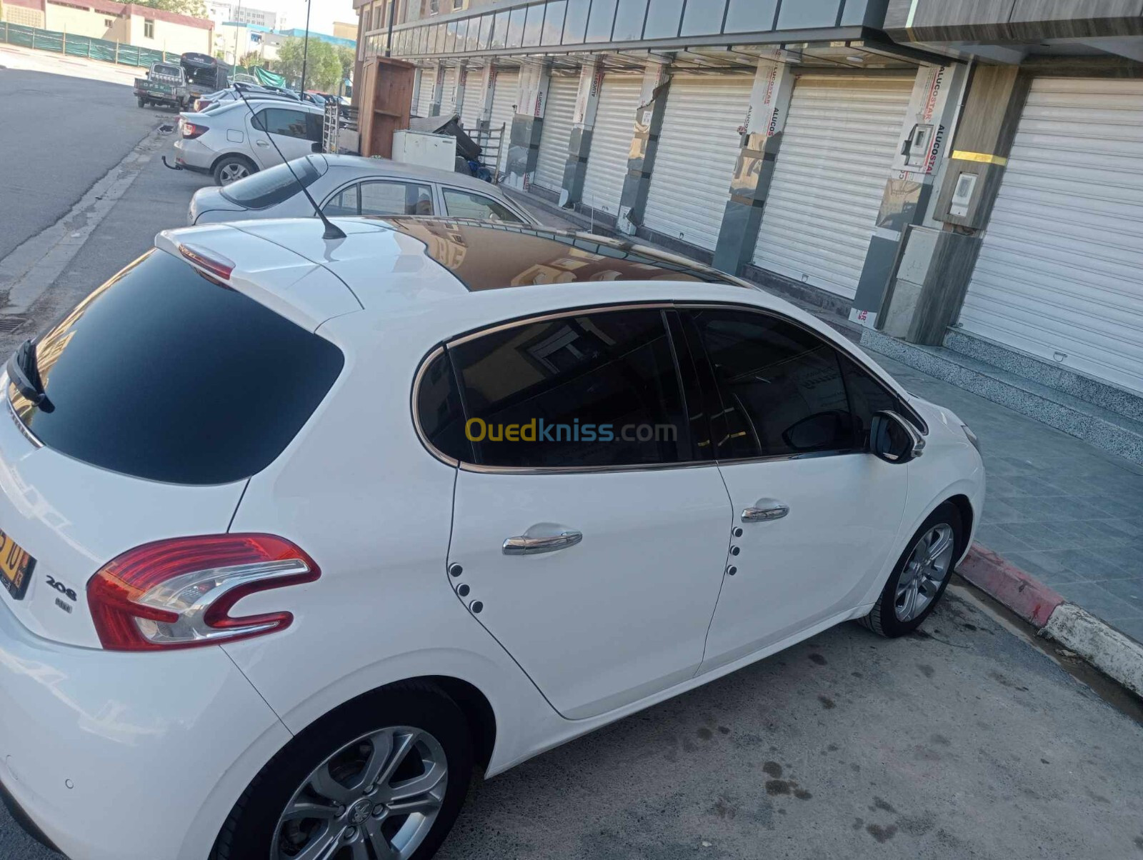 Peugeot 208 2015 Allure