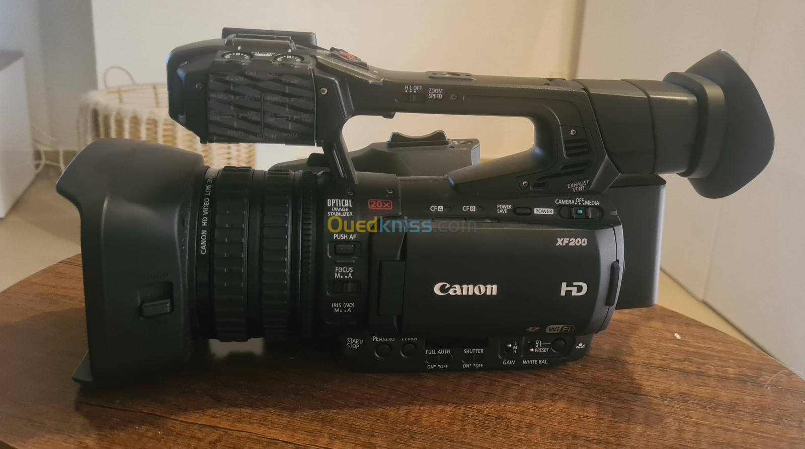 Camera 4K professionelle  CANON XF200