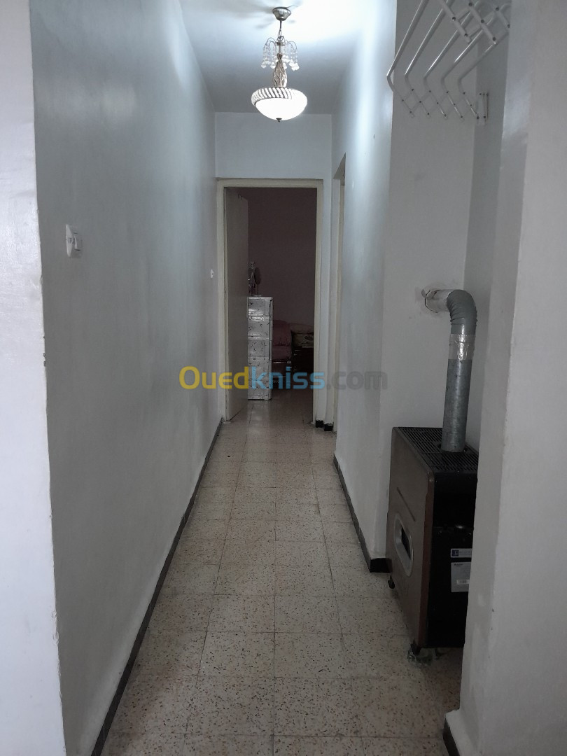 Vente Appartement F3 Alger Les eucalyptus