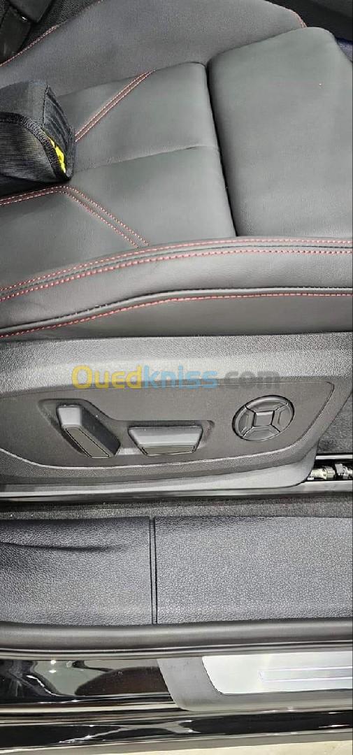 Audi Q3 2023 S-Line Quattro full options