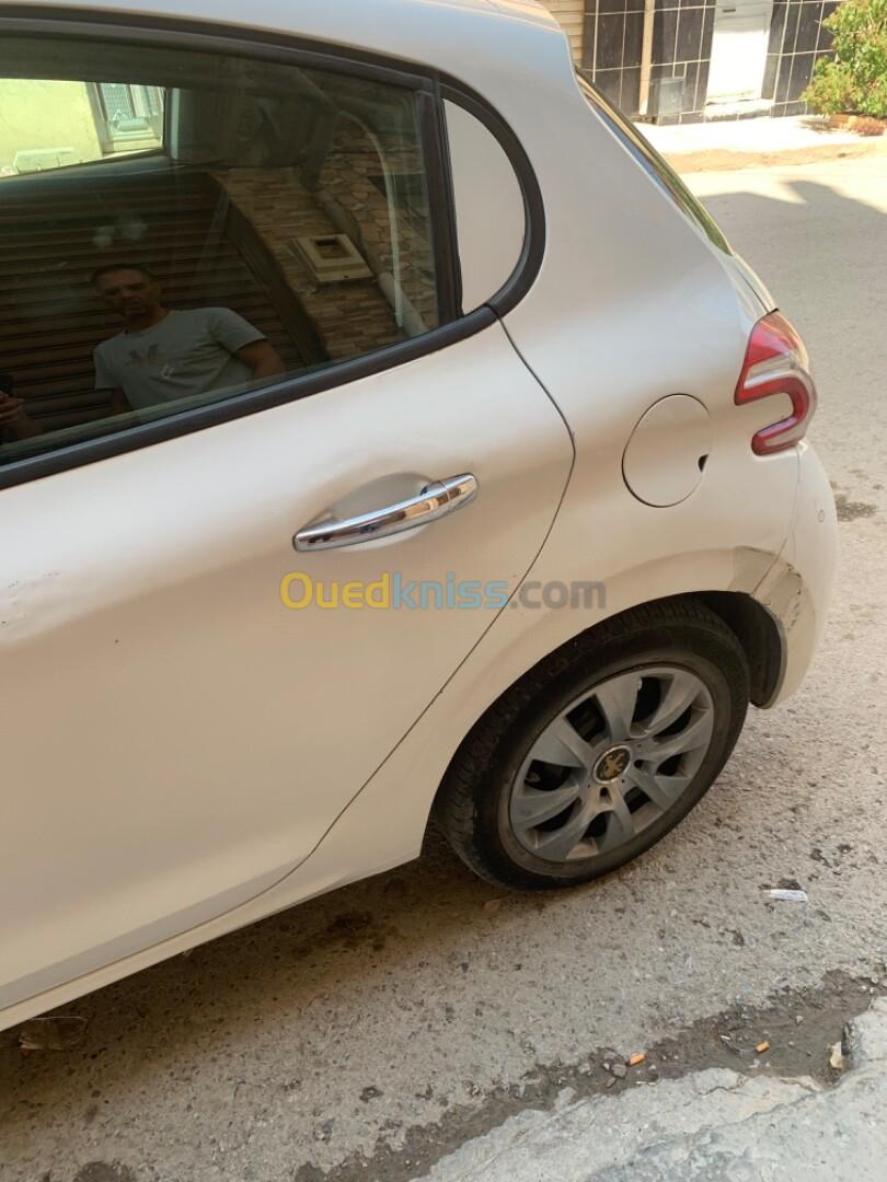 Peugeot 208 2013 208