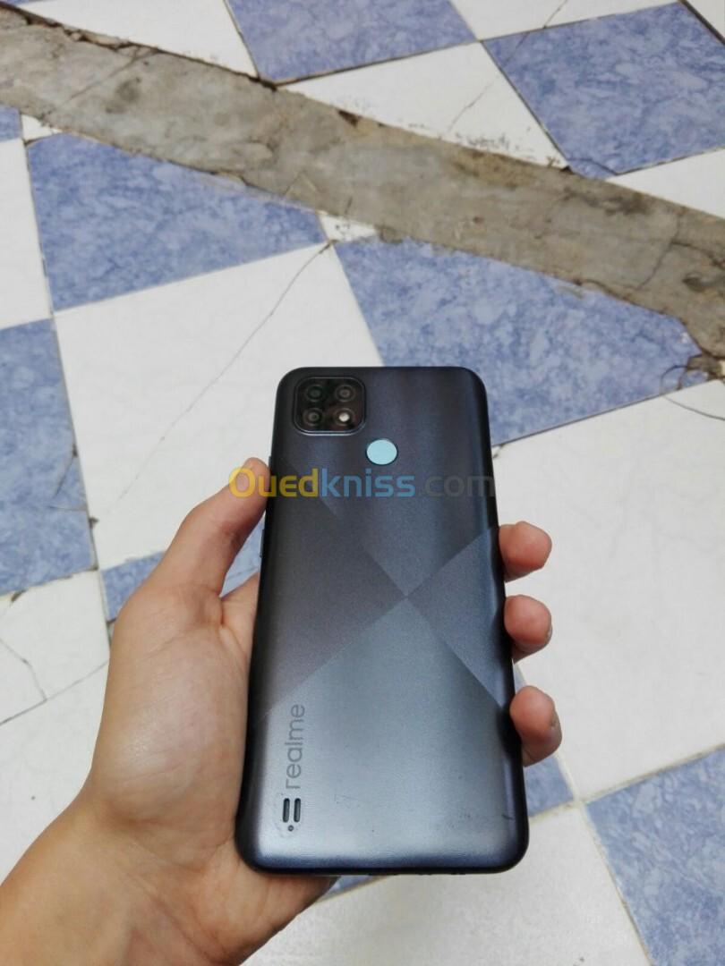 Realme C21