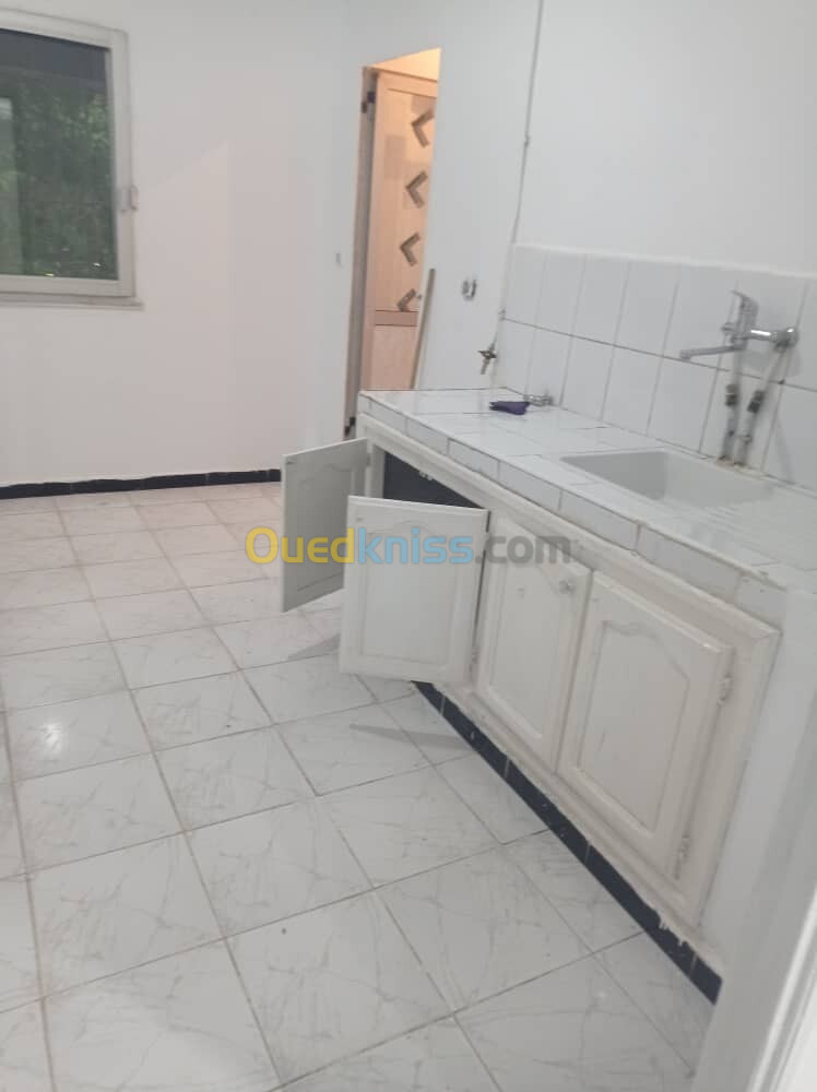 Location Appartement F4 Oran Bir el djir