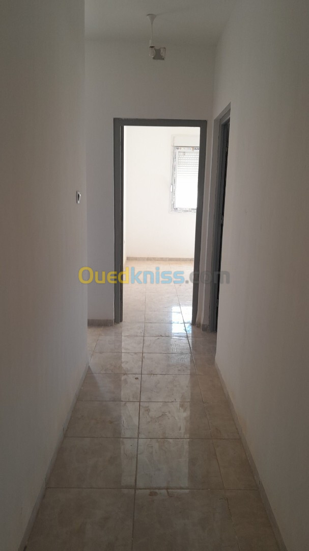 Location Appartement F4 Alger Draria