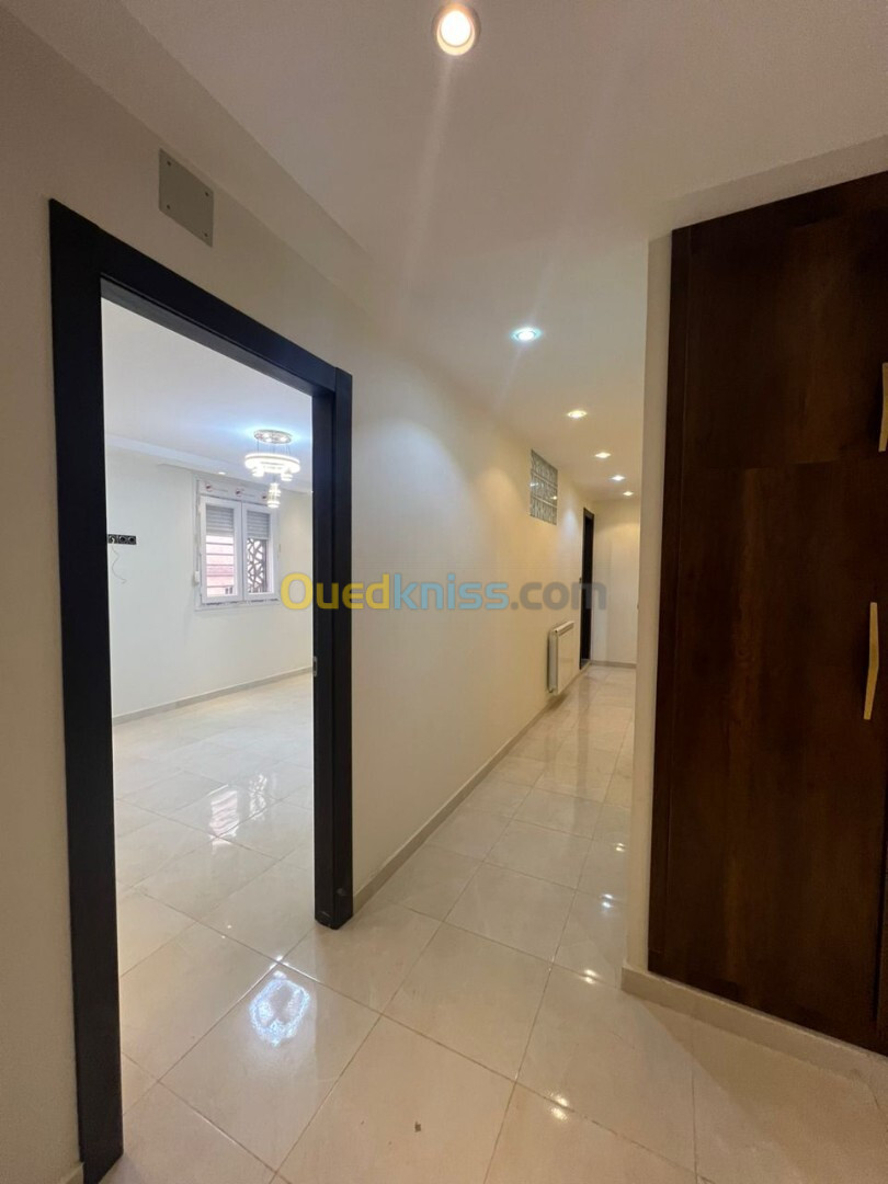 Vente Appartement F4 Alger Bordj el bahri