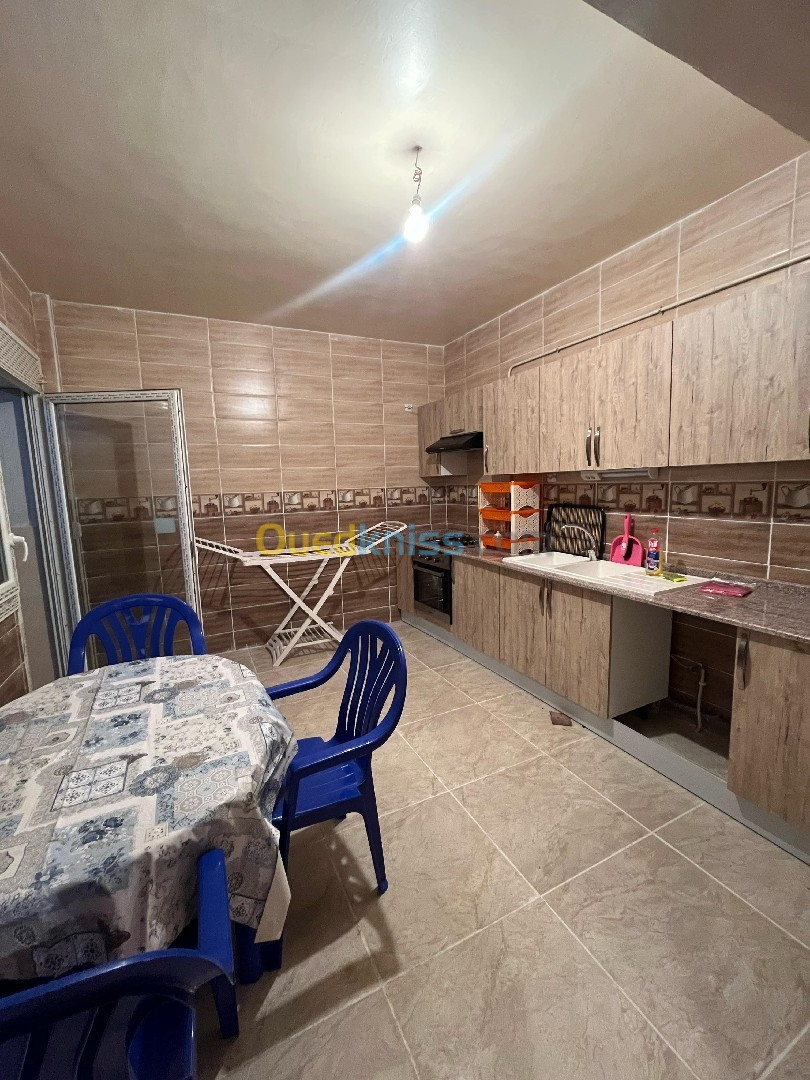 Location vacances Appartement F4 Mostaganem Mostaganem