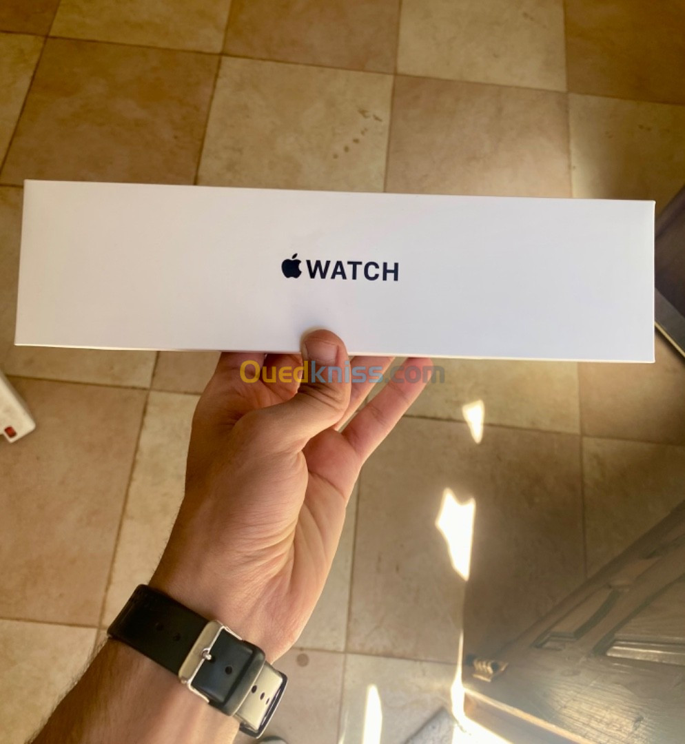 APPLE WATCH SE 2EME GEN 2022 44MM GPS MONTRE APPLE ORIGINAL