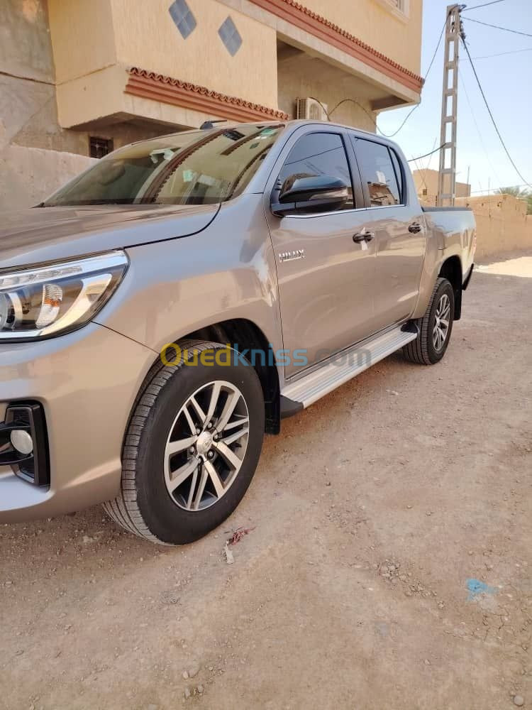 Toyota Hilux 2021 LEGEND DC 4x4 Pack Luxe