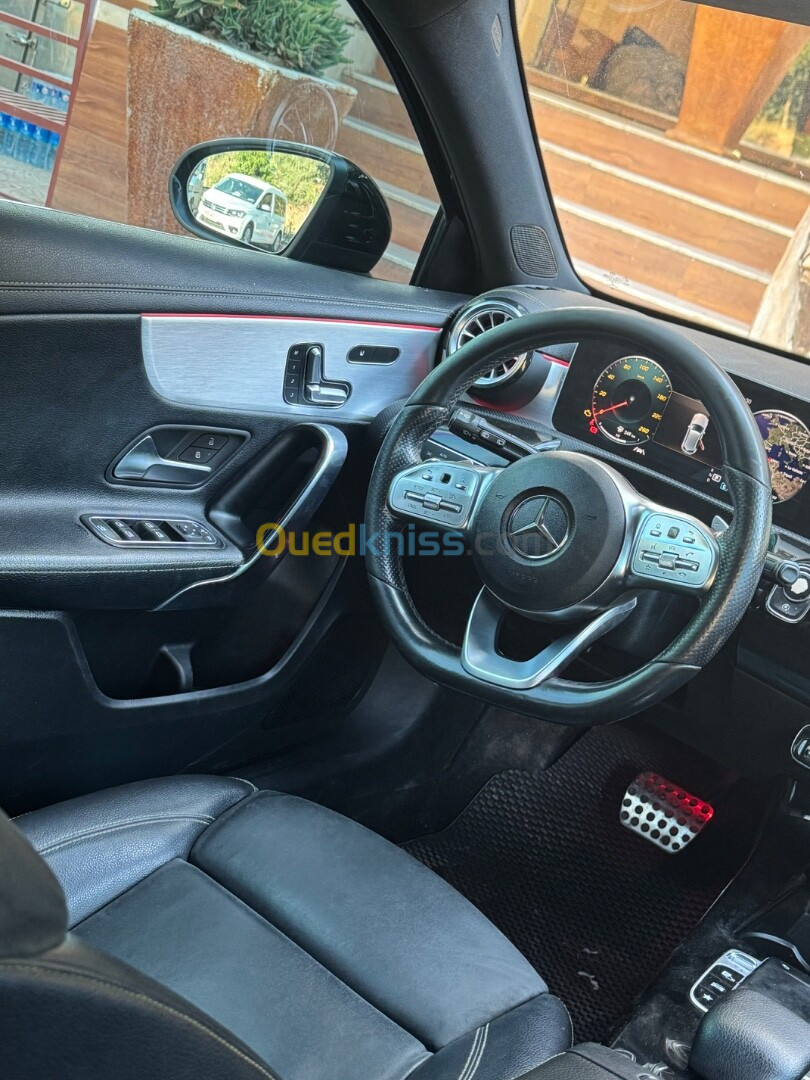 Mercedes Classe A 2018 180  Exclusif +