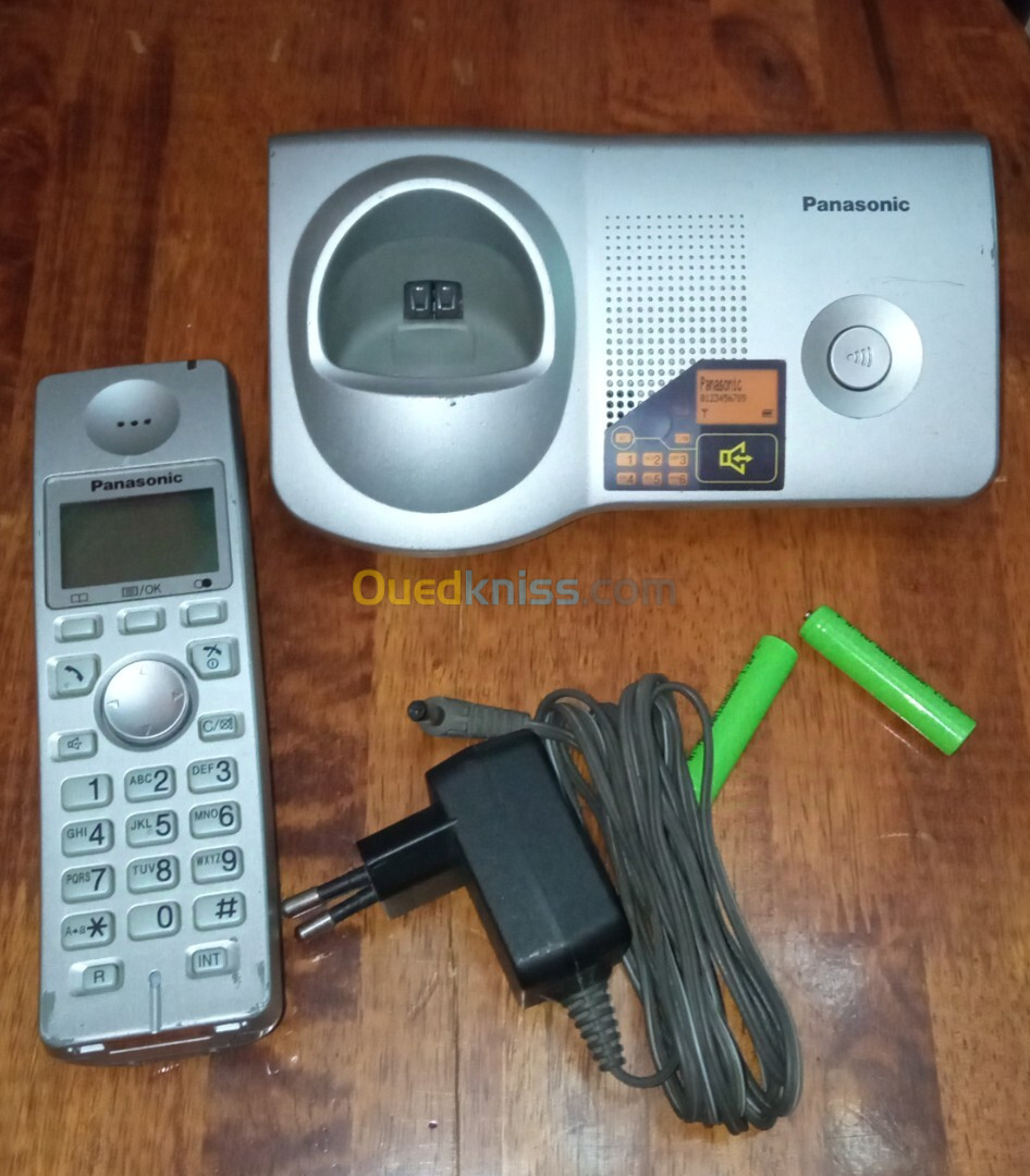 TELEPHONE  PANASONIC PANASONIC KX -TGA 710 CX