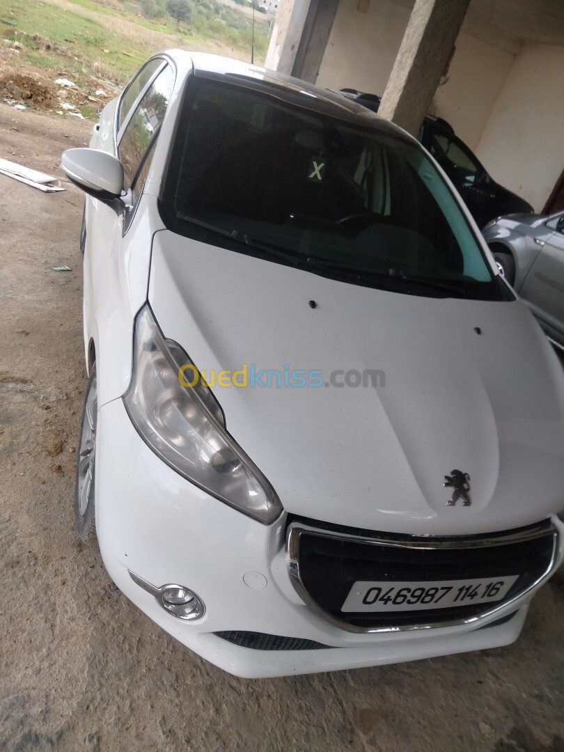 Peugeot 208 2014 Allure