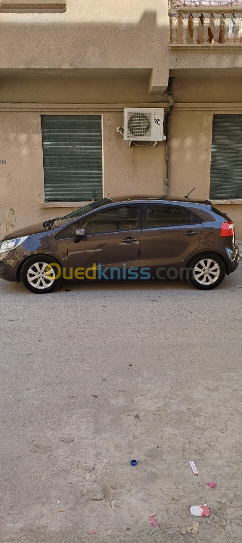 Kia Kia rio 2013 4