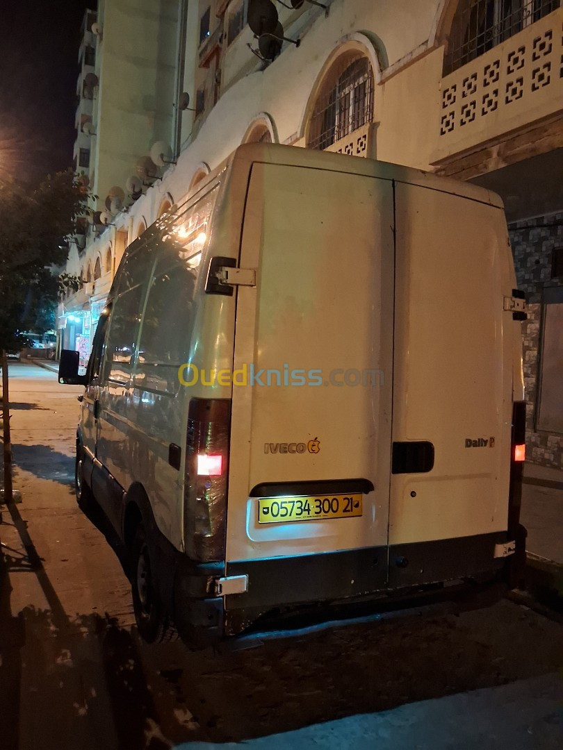 Iveco dayli c11 caniche Iveco 2000