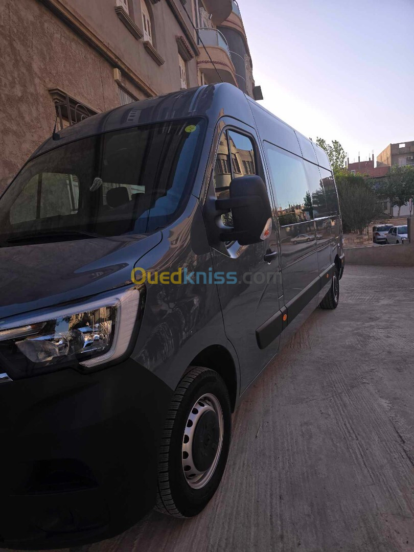 Renault Master 2023