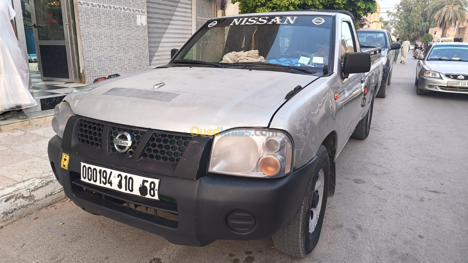 Nissan Pickup 2010 Pickup