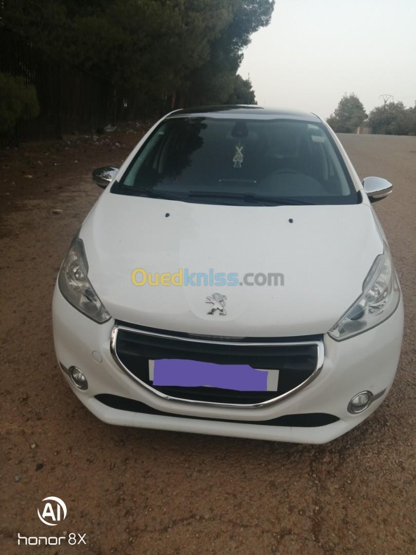 Peugeot 208 2015 Active Facelift